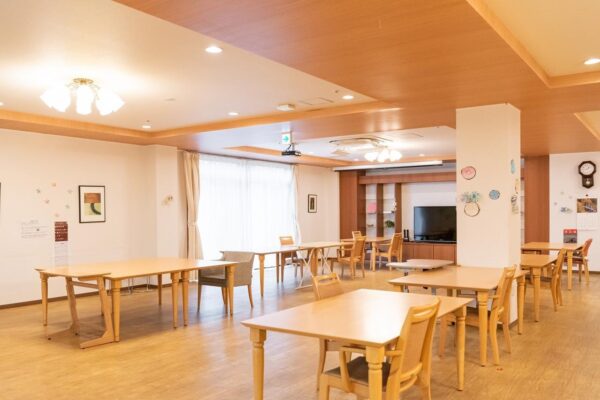 イリーゼ誉田（食堂兼機能訓練スペース）