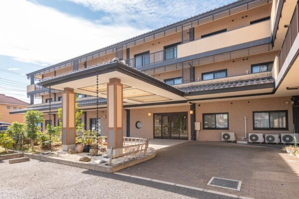 イリーゼ市川（玄関）