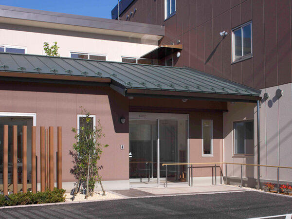 ロイヤルアスコット千葉（玄関）