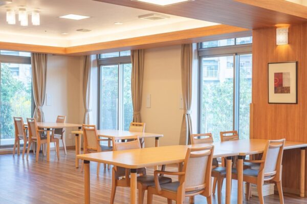 イリーゼ船橋塚田・新館（食堂）