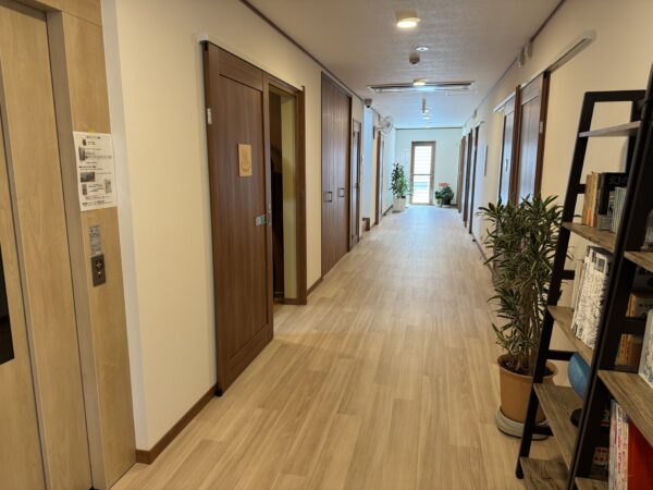 アイタス大宮台（廊下）